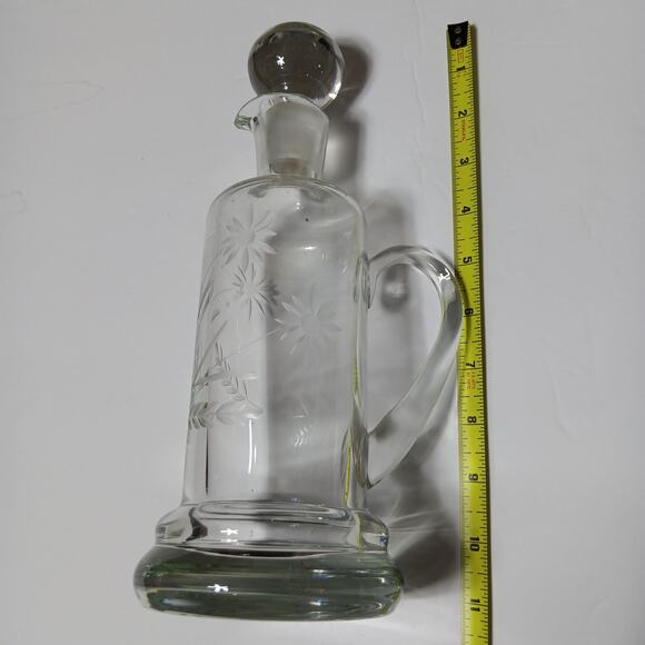 Crystal Decanter 11" tall (sith stopper) Clear Floral Cut Design Handle - Picture 8 of 13